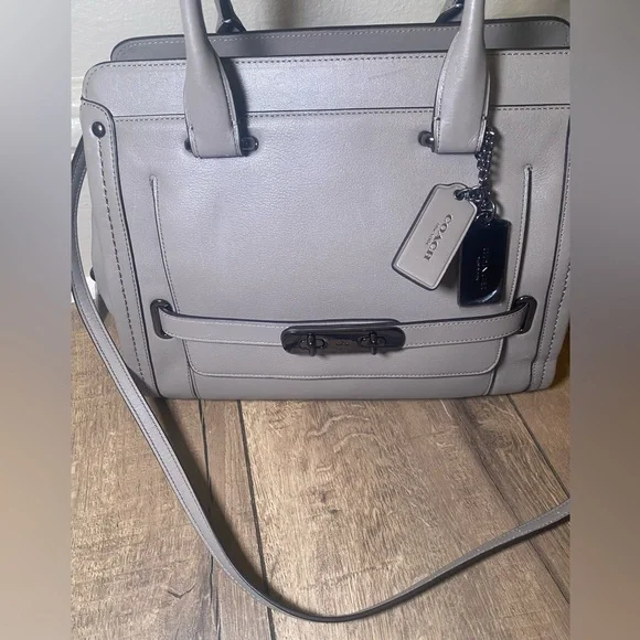 Coach NWT Swagger frame Satchel Bag w/ COA - Picture 3 of 10